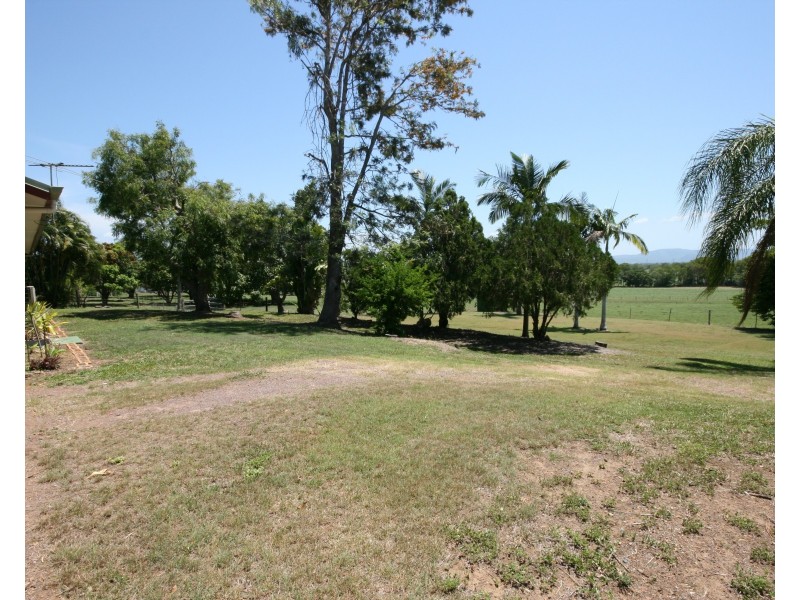 12 McKnight Road, Alligator Creek QLD 4740