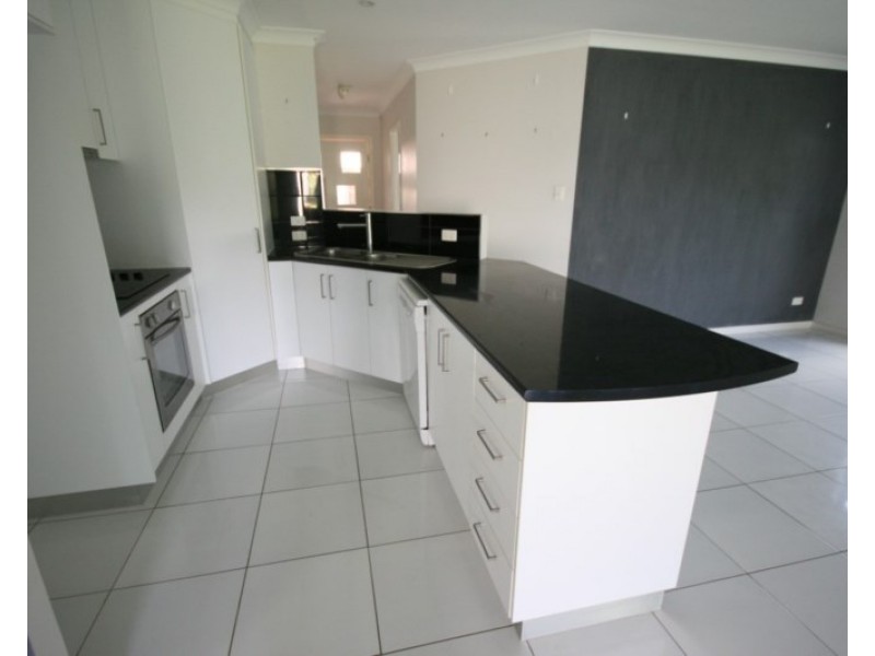 16 Pacific Avenue, Sarina QLD 4737