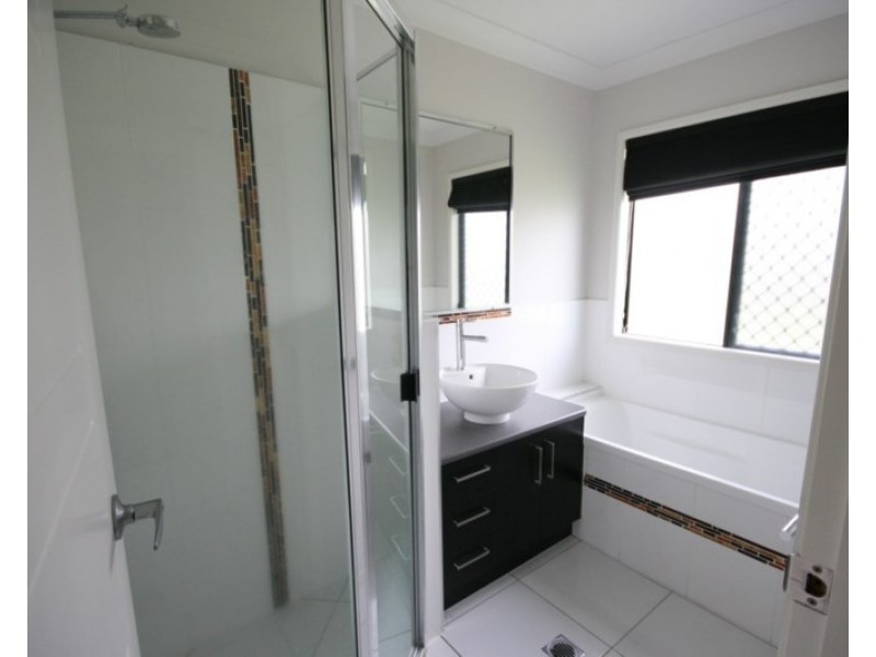 16 Pacific Avenue, Sarina QLD 4737