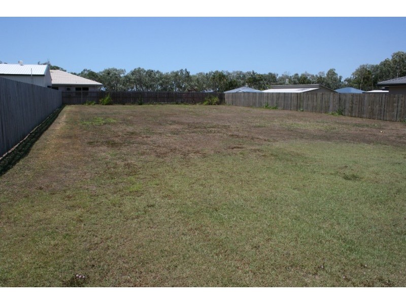 24 Swan Street, Armstrong Beach QLD 4737