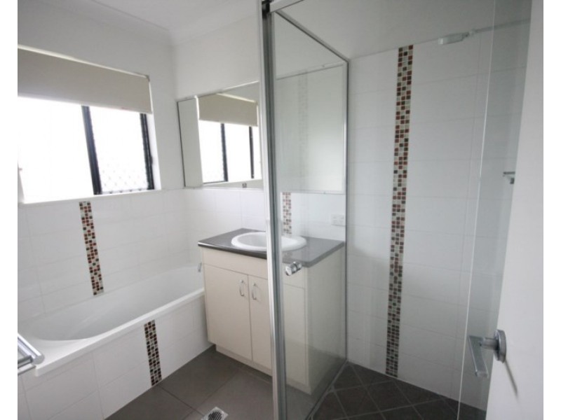 11 Millenuim Drive, Sarina QLD 4737