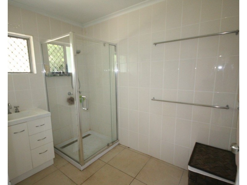 11 Theresa Court, Armstrong Beach QLD 4737