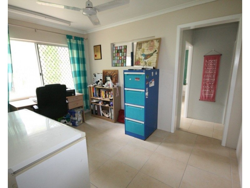 11 Theresa Court, Armstrong Beach QLD 4737