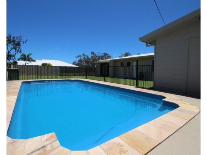 26 Owen Jenkins Drive, Sarina Beach QLD 4737