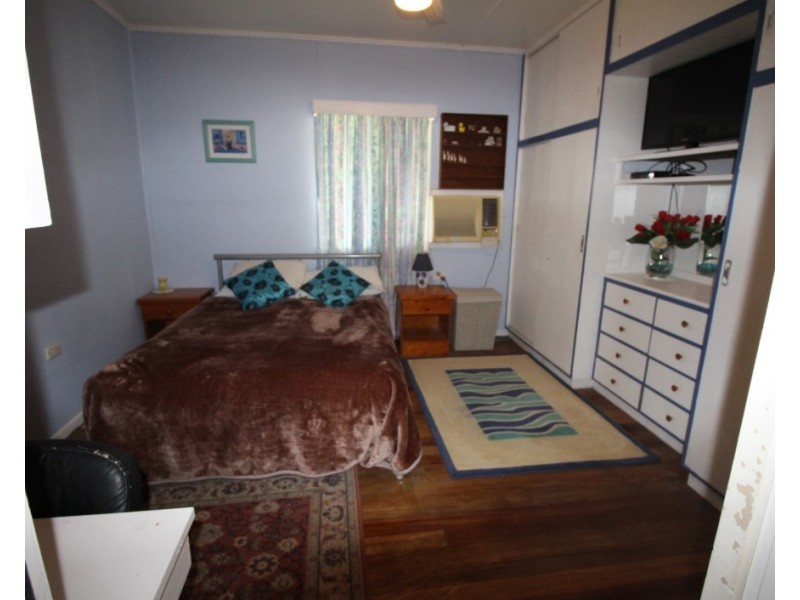4 Swan Road, Koumala QLD 4738