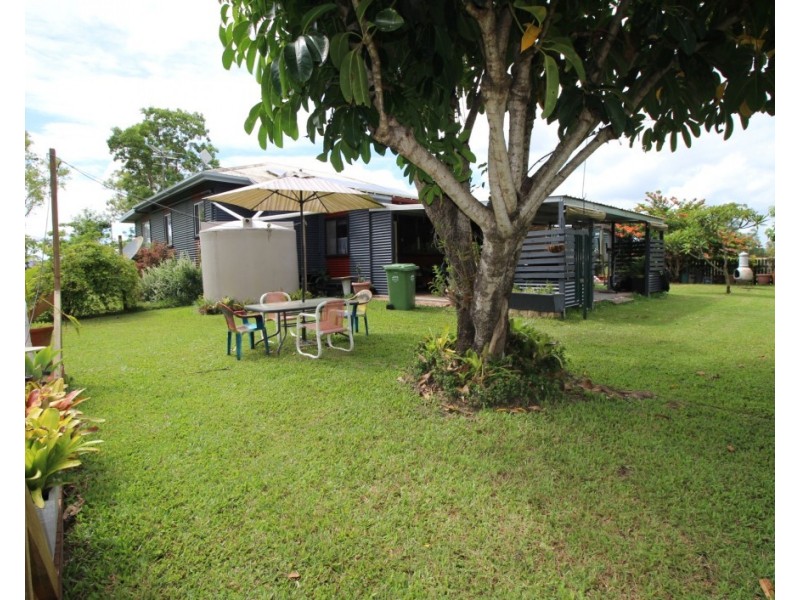 4 Swan Road, Koumala QLD 4738