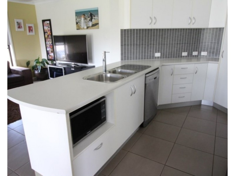 30 Millenuim Drive, Sarina QLD 4737