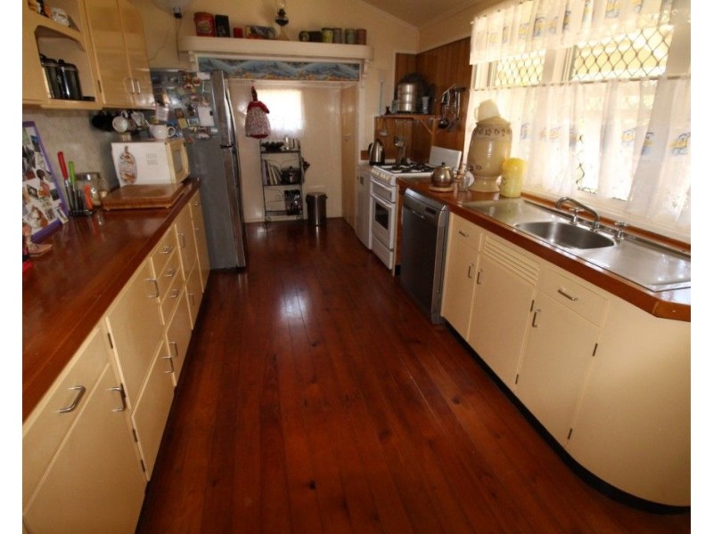 15 Crescent Street, Armstrong Beach QLD 4737