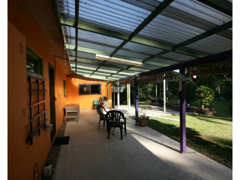 15 Windsor Drive, Hay Point QLD 4740
