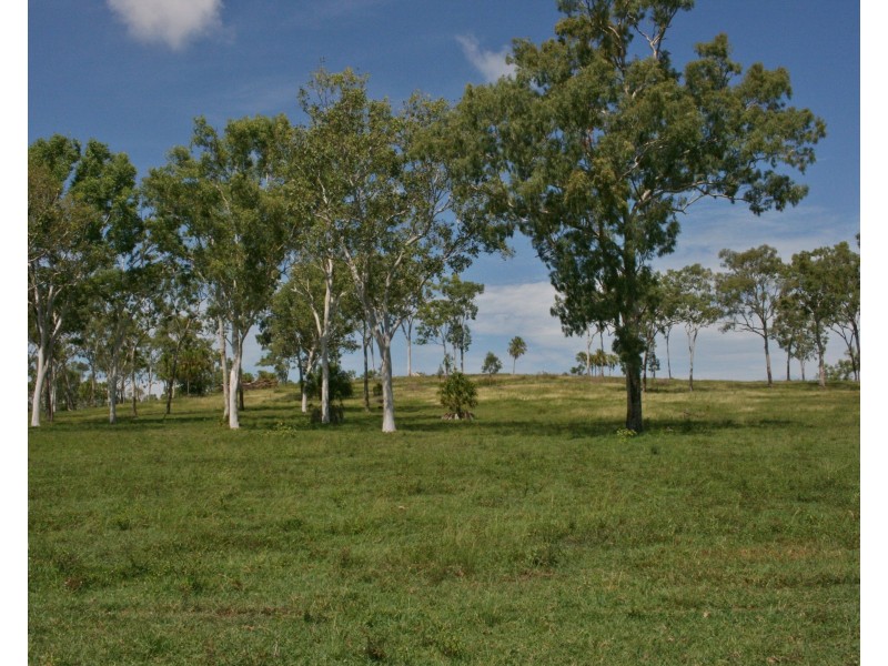 896 Sarina Beach Road, Sarina Beach QLD 4737