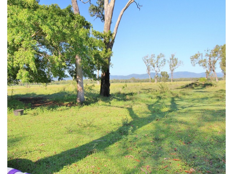 34 Perry Road, Sarina QLD 4737