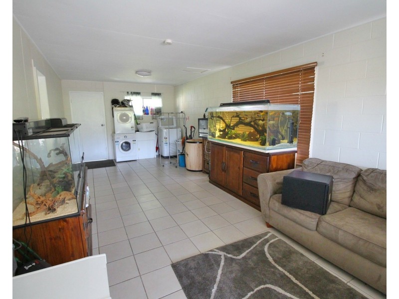 34 Perry Road, Sarina QLD 4737