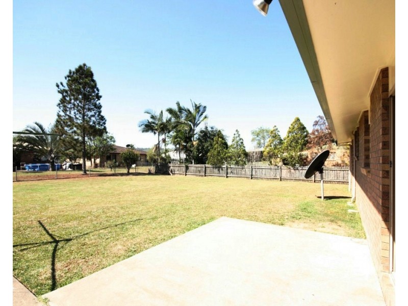 15 Fremont Avenue, Sarina QLD 4737