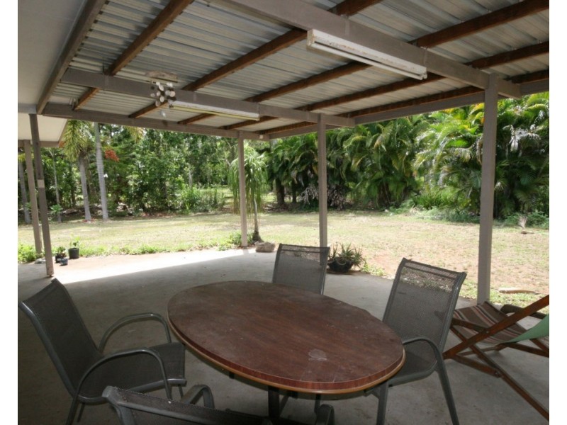 11 Theresa Court, Armstrong Beach QLD 4737