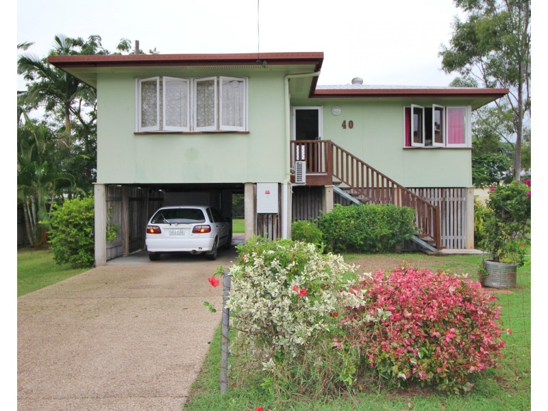 40 Place Avenue, Sarina QLD 4737