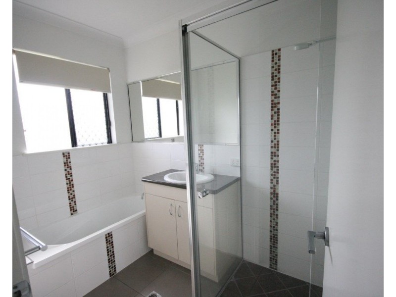 11 Millenuim Drive, Sarina QLD 4737