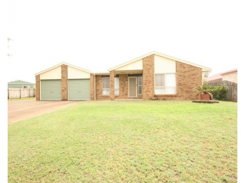 8 Castaway Court, Hay Point QLD 4740