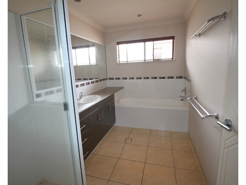 44 Brooksfield Drive, Sarina Beach QLD 4737