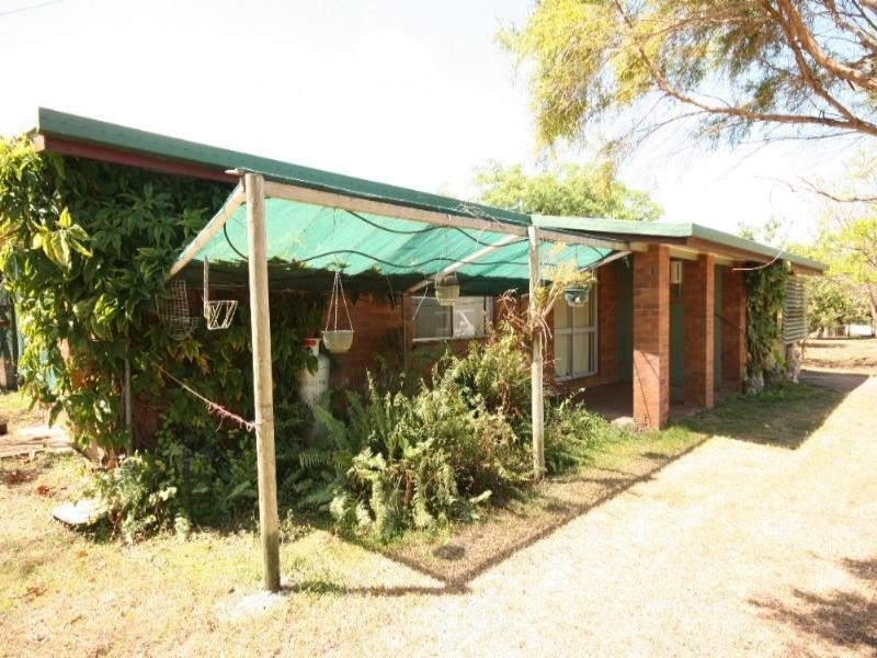 56 Crescent Street, Armstrong Beach QLD 4737