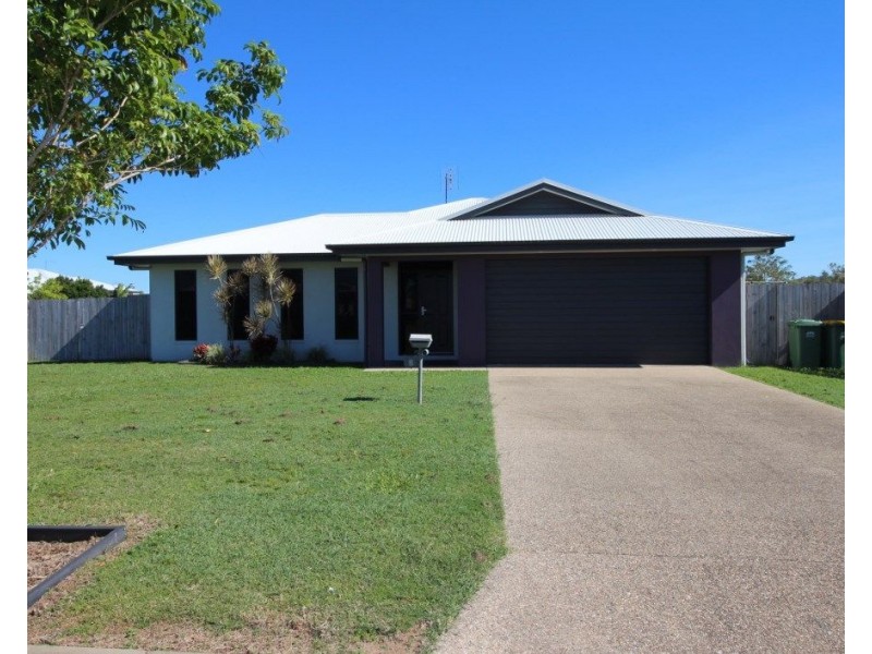 2 Ocean Court, Sarina QLD 4737