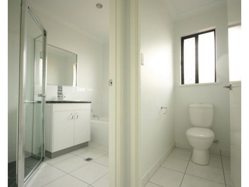 2 Ocean Court, Sarina QLD 4737