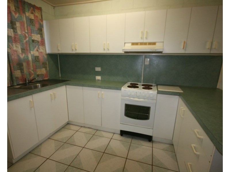 5/45 Beach Road, Sarina QLD 4737