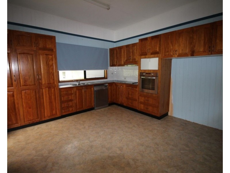 12 Webb Road, Sarina QLD 4737