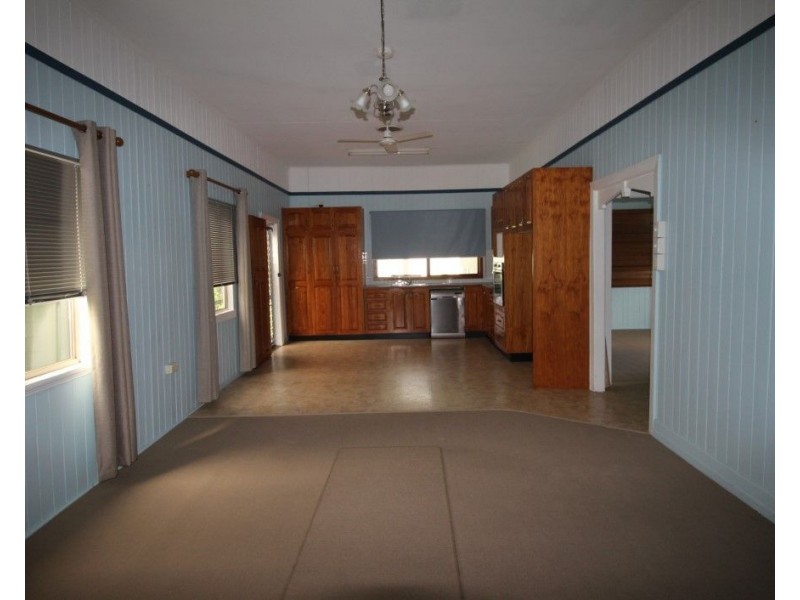 12 Webb Road, Sarina QLD 4737