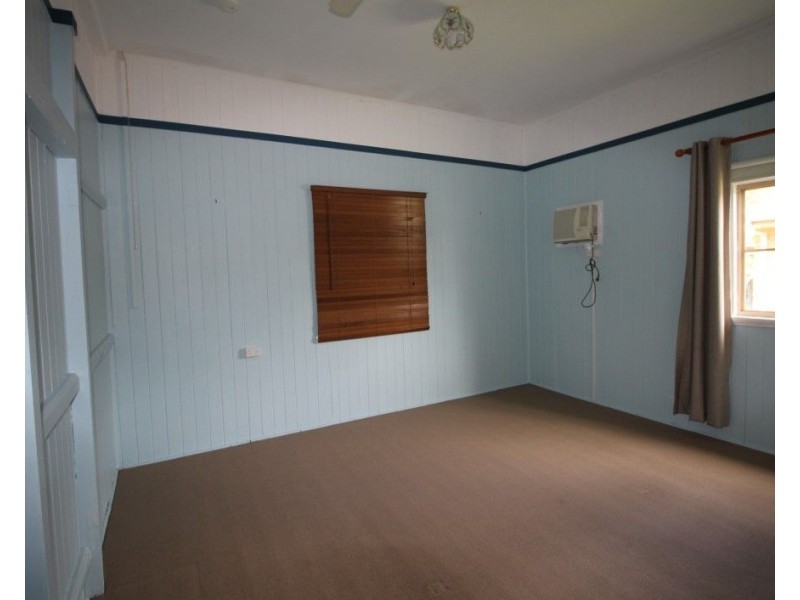 12 Webb Road, Sarina QLD 4737