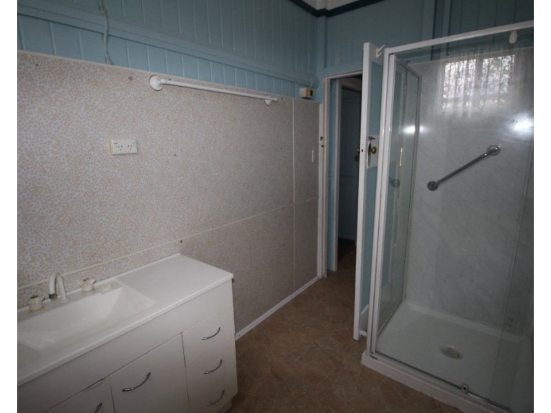 12 Webb Road, Sarina QLD 4737