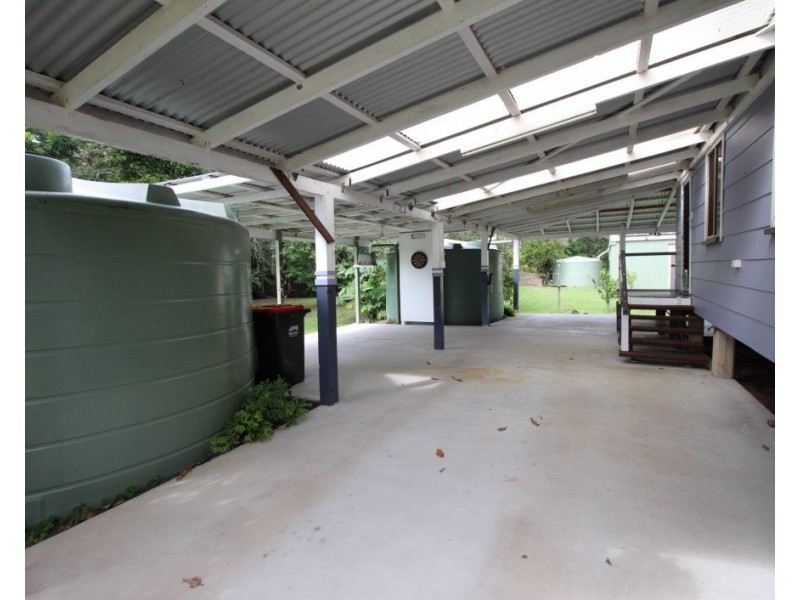 12 Webb Road, Sarina QLD 4737