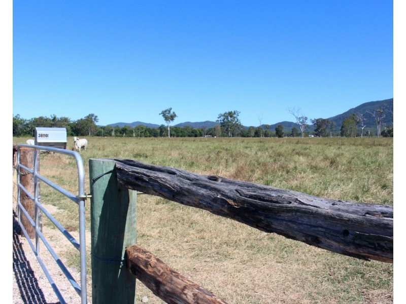 44 Johnson Road, Sarina QLD 4737