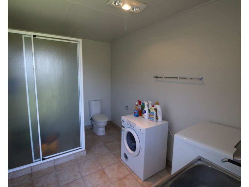 26 Owen Jenkins Drive, Sarina Beach QLD 4737