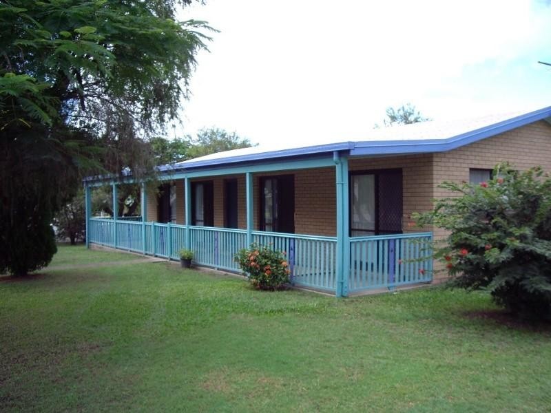 91 Broad Street, Sarina QLD 4737