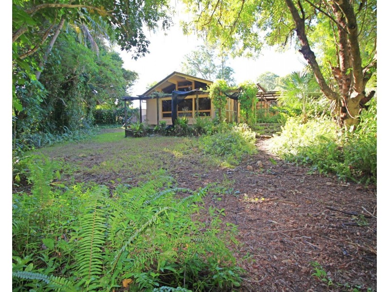 1 Kataryn Avenue, Grasstree Beach QLD 4740