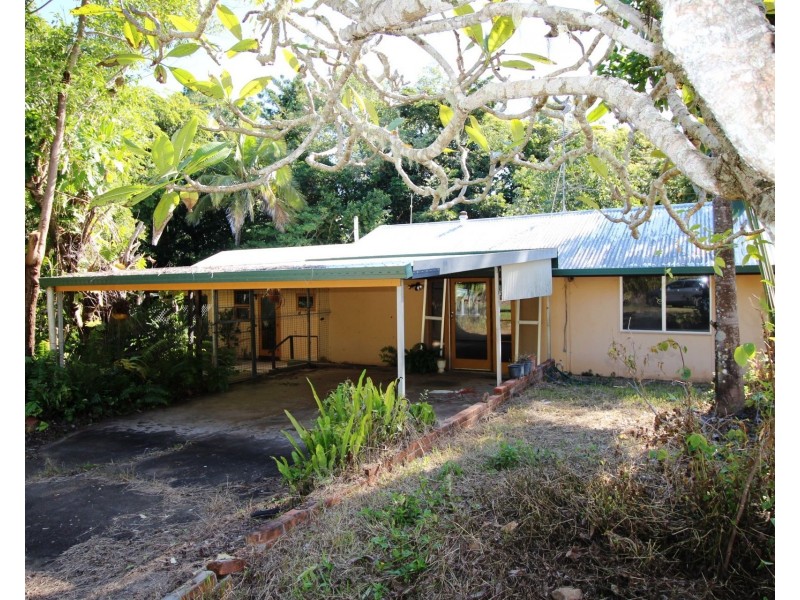 1 Kataryn Avenue, Grasstree Beach QLD 4740