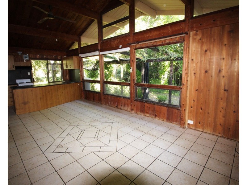 1 Kataryn Avenue, Grasstree Beach QLD 4740