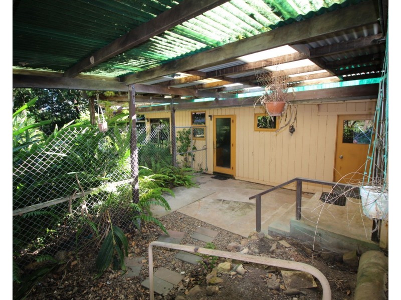 1 Kataryn Avenue, Grasstree Beach QLD 4740
