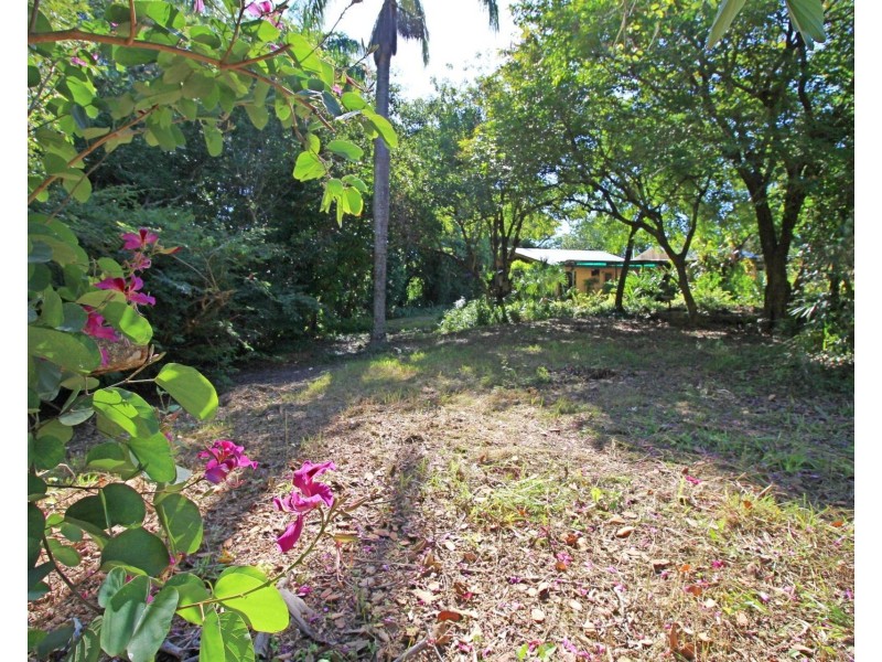 1 Kataryn Avenue, Grasstree Beach QLD 4740