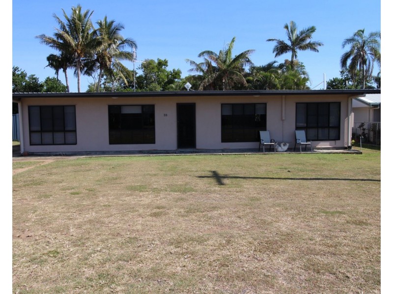 33 Poole Street, Sarina Beach QLD 4737