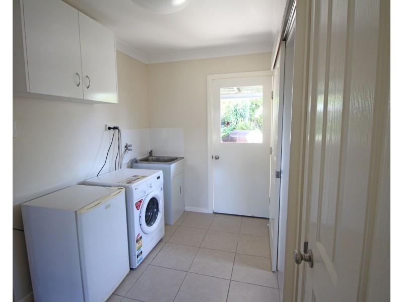 33 Poole Street, Sarina Beach QLD 4737