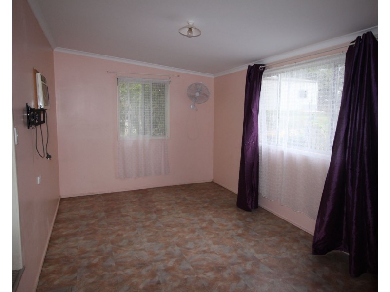 18 Hill Street, Sarina QLD 4737