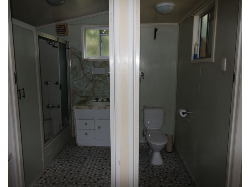 18 Hill Street, Sarina QLD 4737