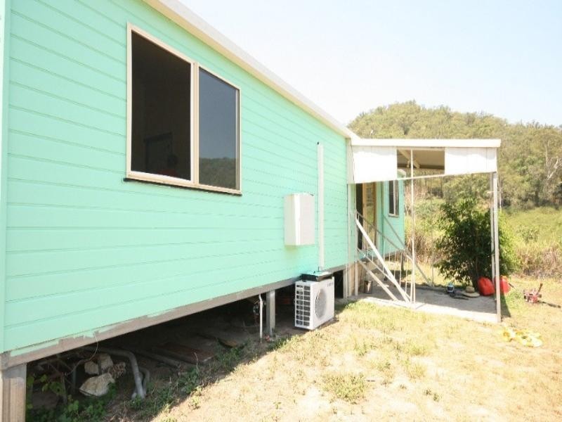 5 Middle Creek Dam Road, Sarina QLD 4737