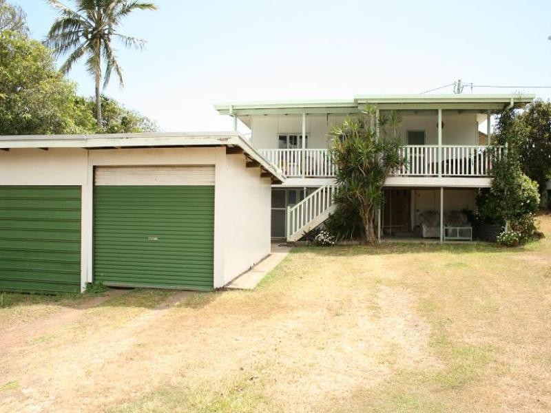24 Coast Road, Sarina Beach QLD 4737