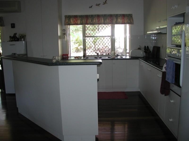 10 Wrights Road, Sarina QLD 4737