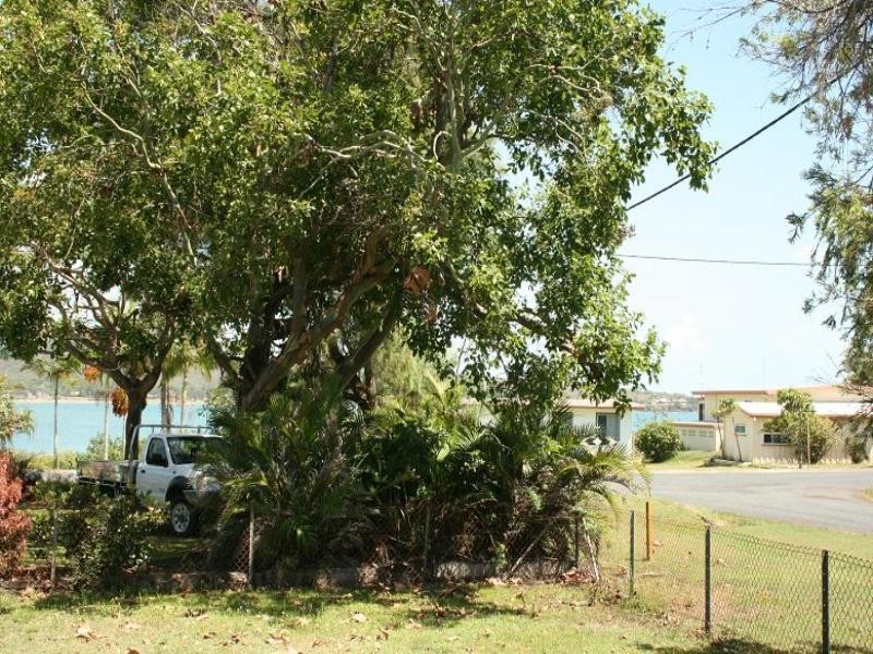 4 Westcott Avenue, Grasstree Beach QLD 4740