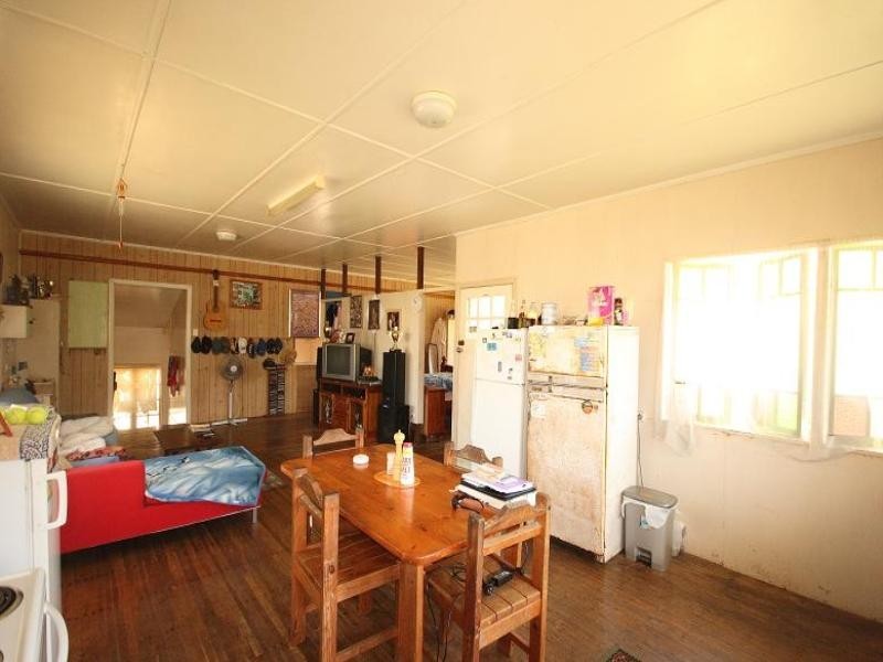 4 Westcott Avenue, Sarina QLD 4737