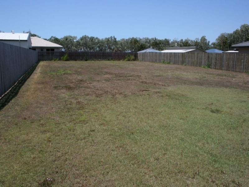 24 Swan Street, Sarina QLD 4737