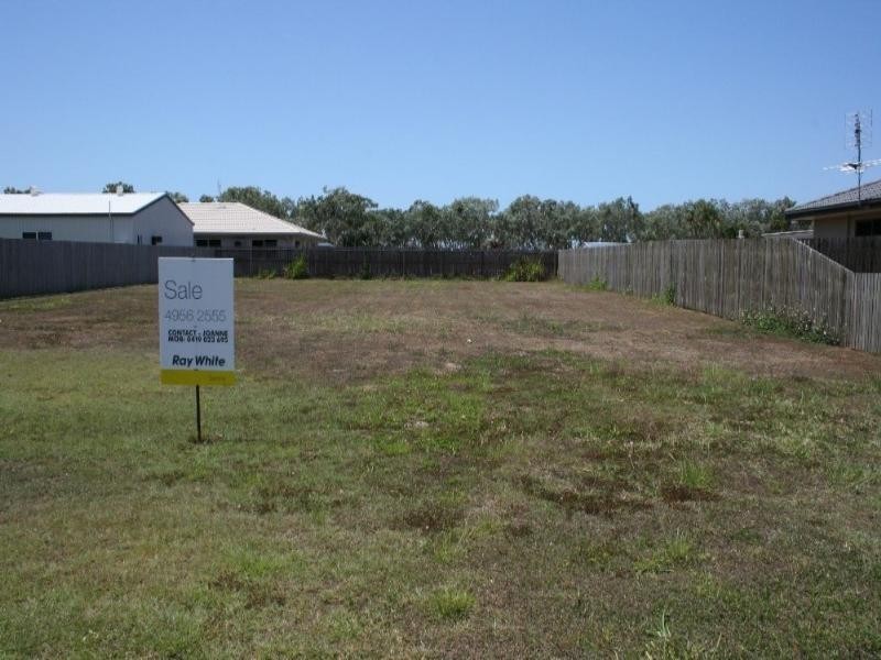 24 Swan Street, Sarina QLD 4737